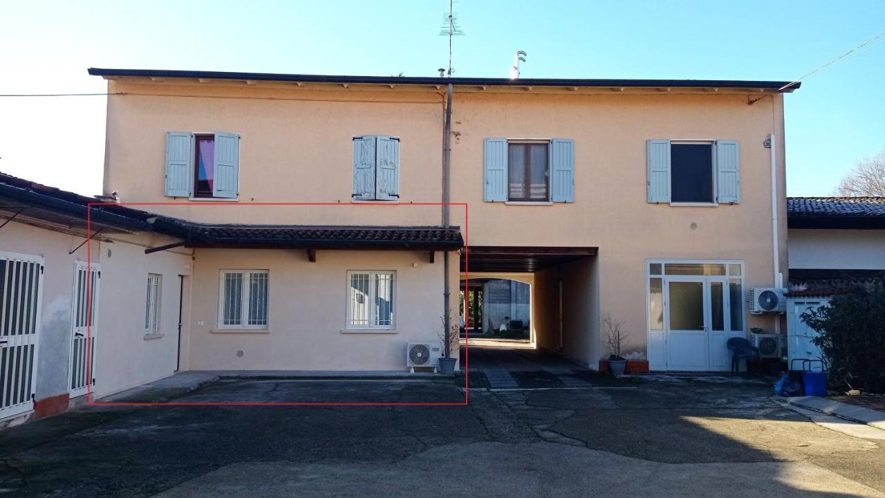 Casa Vacanze Anacleto Verolanuova Ngoại thất bức ảnh